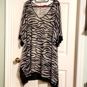 Zebra stripe Beach cover up XL